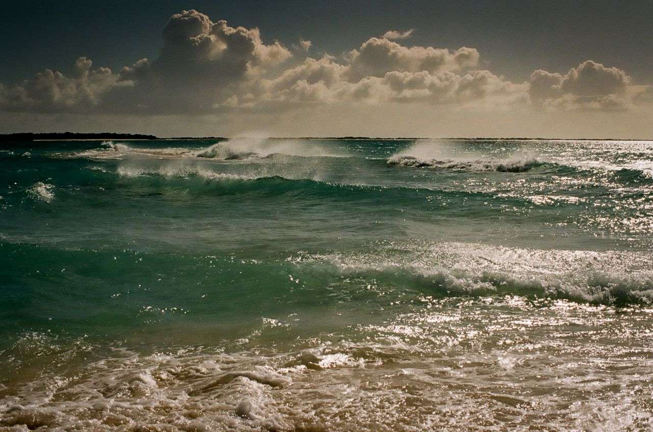 WAVES ISLA LOSROQUES@ Photo Copy MrLukkor©